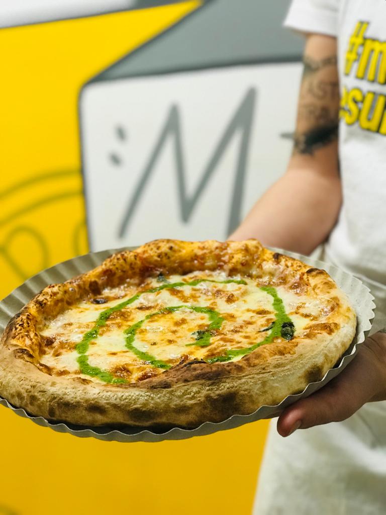 Pizza Margarita de masa madre